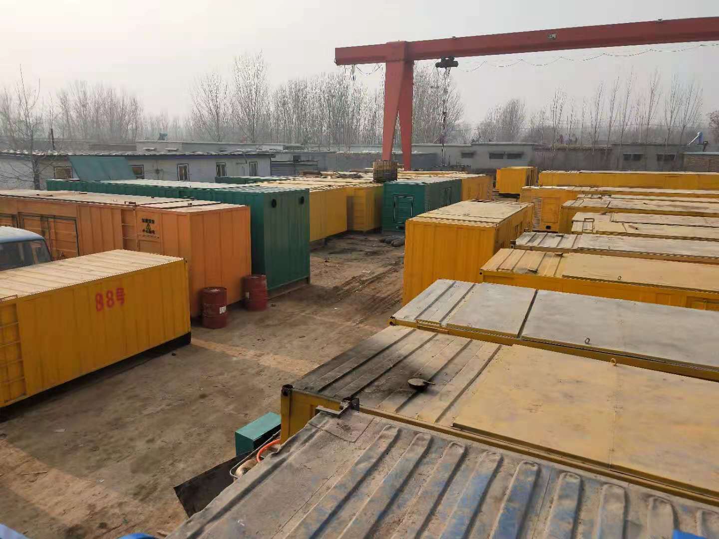 阜城租赁发电机-灰尘、风沙对柴油发电机组造成哪些不良影响？
